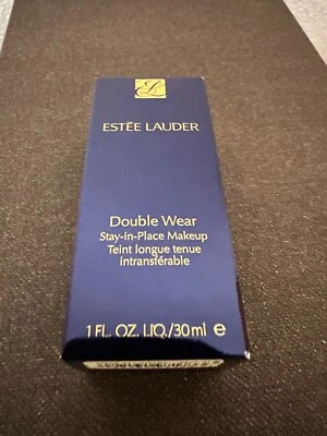 Maquillaje de doble uso de Estee Lauder Foto 1 de 2
