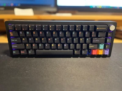 YUNZII AL65 + Multicolor & Green Jade Keycaps in ANSI DE + Akko Switches - Bild 1 von 2