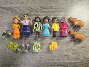 Disney Encanto 6 Figuren und verschiedenes Zubehör Konvolut - Bild 1 von 1