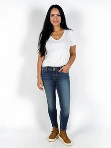 Pantalones de mezclilla Silver Jeans Co. Suki Curvy tiro medio puntada gruesa corte bootcut, talla 30x31 - Imagen 1 de 4
