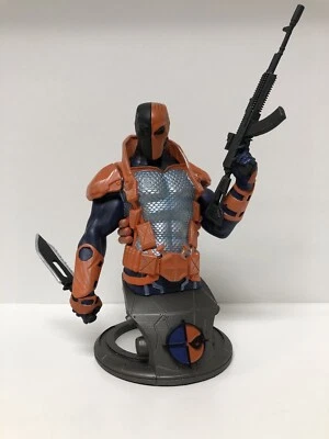 New 52 Deathstroke 6 Inch Bust 393/1200 - Image 1 of 4