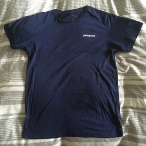 Patagonia T-shirt Navy Size Small S Slim Fit Responsibili Tee Summer Climber UK - Picture 1 of 6