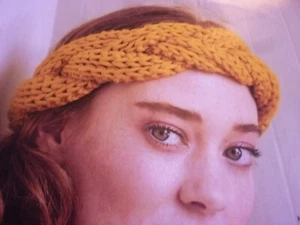 Knitting Pattern  For Lady' Quick To Knit Shawl & Matching Headband In Chunky - Picture 1 of 2