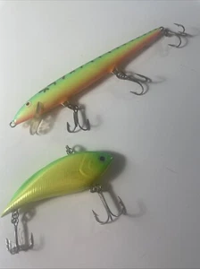 2 Vintage Crank-bait grün/gelb Angelköder 5” & 3” Taucher - Bild 1 von 12