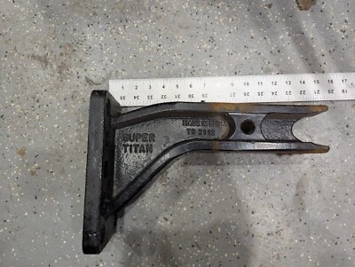 Super Titan Truck Hitch - Image 1 of 2