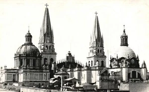 Vintage Postcard 1946 Cathedral Church Catedral Guadalajara Jalisco Mexico RPPC - Picture 1 of 2