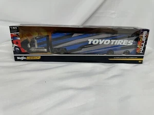 MAISTO INTERNATIONAL LONESTAR CON REMOLQUE NEUMÁTICOS TOYO MODELO 1:64 NUEVO EN CAJA - Imagen 1 de 15