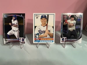 Rangers Lote de 3 Tarjetas Deportivas, Cromo Paralelo, Heritage Rookie, Bowman 1st - Imagen 1 de 2