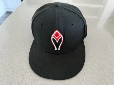 Atlanta Braves New Era Hank Aaron 715 HR Patch 40th Anniversary Fitted Hat 7 1/8 - Image 1 of 4