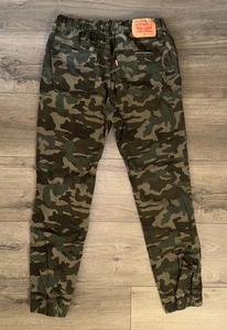 Levi’s Elastic Waist Camo Joggers Boys 14 Tapered Ankle Camouflage - Picture 1 of 13