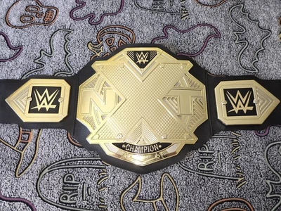 Cinturón título campeonato de lucha libre infantil WWE NXT WWF Toy Play 2017 Foto 1 de 4