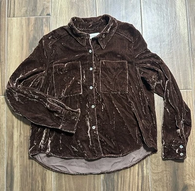 Evereve Shirt Womens Medium Brown Velvet Button Up Long Sleeve Pocket Top Soft - Image 1 of 4