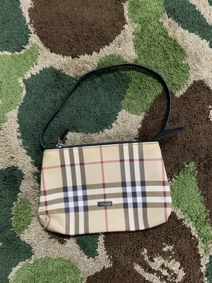 Женская холщовая клетчатая маленькая сумка Burberry в клетку - Изображение 1 из 4