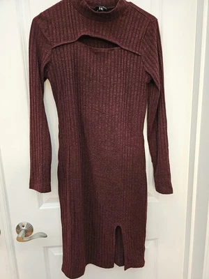 Vestido Suéter Derek Corazón Granate Midi Elástico Cuello Abierto, Talla Grande Foto 1 de 4