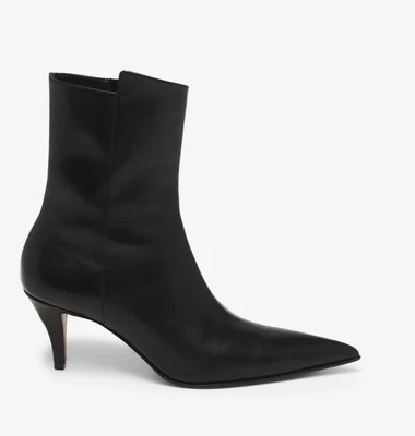Alexander McQueen 1490$   Birdee Ankle Boot in Black Size 6 New - Image 1 of 4