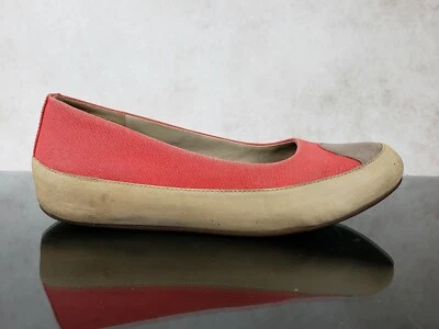 Mocasines planos informales Fitflop de lona roja y cuero de gamuza para mujer 8 Foto 1 de 4