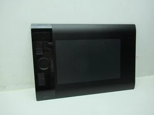 Tableta Wacom Intuos PTK-640 negra Intuos4 pluma mediana solamente - Imagen 1 de 4