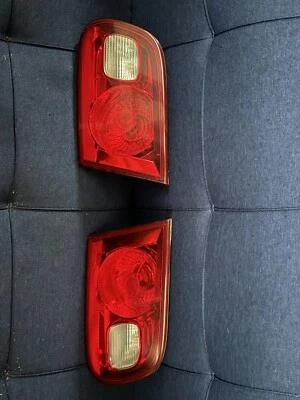 2007 Buick Lucerne Trunk Turn Lights - Image 1 of 2