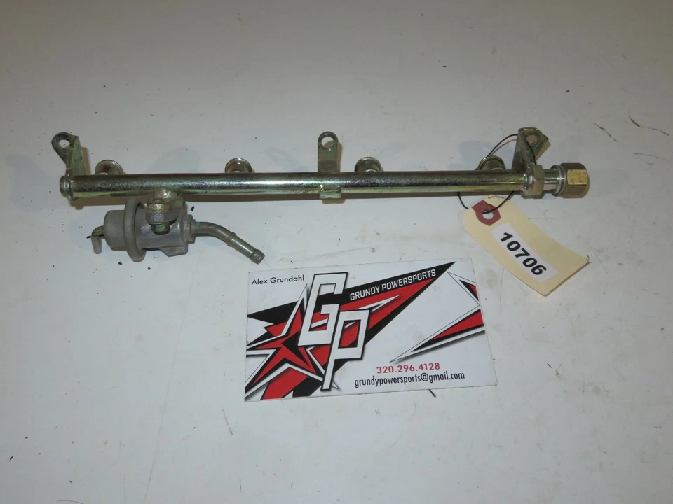 Honda - 2005 CBR600 F4i - Tubo de combustible y regulador de presión - 16740-MBW-J32 Foto 1 de 1