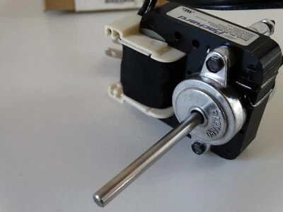 Motor Packard 65102 C-Frame 120 volts 3000 RPM cw 7/32 diâmetro do eixo 60 htz - Imagem 1 de 3