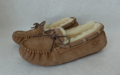 Zapatillas Ugg Dakota sin cordones informales mocasín talla 3 EE. UU./33 EUR Foto 1 de 4
