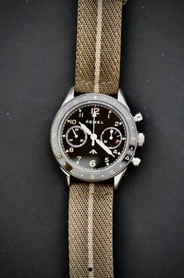 Perfil aerodinámico de dobladillo mecánico de 40 mm con pulsera Jubilee, correa de cuero, correa NATO Foto 1 de 4