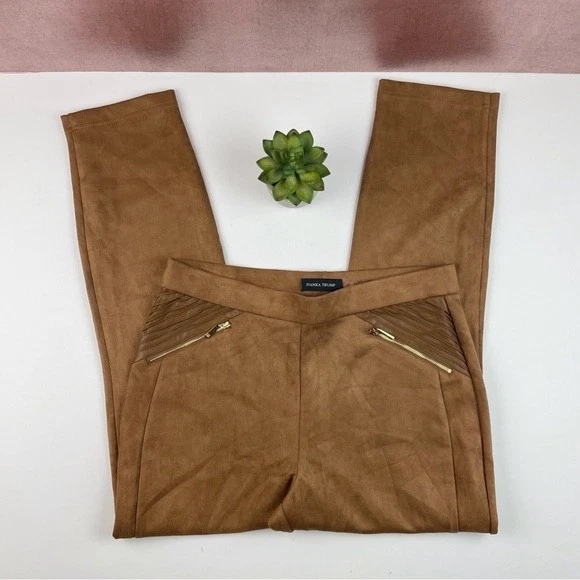 Pantalones de vestir Ivanka Trump marrón dorado con cremallera para mujer grandes de diseñador de cuero sintético Foto 1 de 4