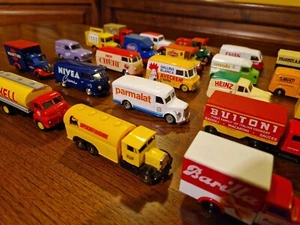 CAMION D'EPOCA CORGI DE AGOSTINI 31 MODELLINI + CATALOGO - Foto 1 di 7