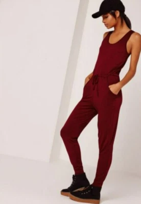 Mono Missguided Rojo Sin Mangas Jogger Salón Acabado Acanalado Talla M Usado Foto 1 de 3