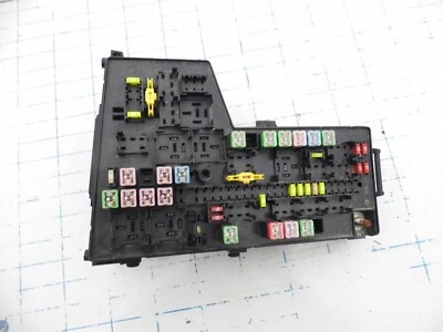 Полностью интегрированный модуль управления питанием 05 Dodge Dakota TIPM 56049678AJ - Изображение 1 из 3