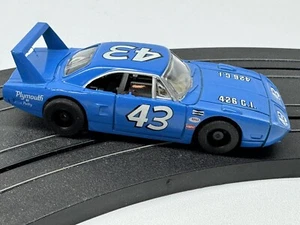VTG - TYCO Petty Plymouth Superbird #43 Richard Petty Blue w/HP7 Black Wheel NEW - Picture 1 of 3