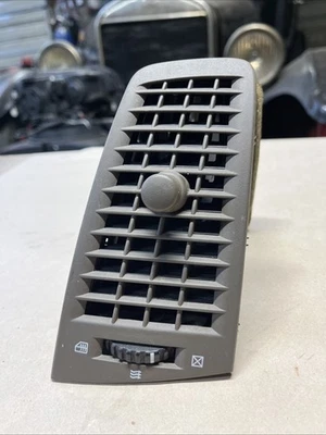 Cadillac Srx 2008 tablero lateral izquierdo aire acondicionado/ventilación térmica Pieza OEM Foto 1 de 3