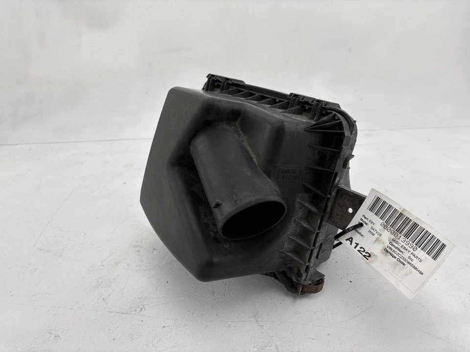 2002-2007 Saturn Vue Air Intake Cleaner Box Oem 22701270 - Image 1 of 4