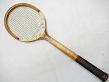 VTG WILSON "ELLSWORTH VINES" SIGNATURE WOODEN TENNIS RACQUET. ANTIQUE / DISPLAY