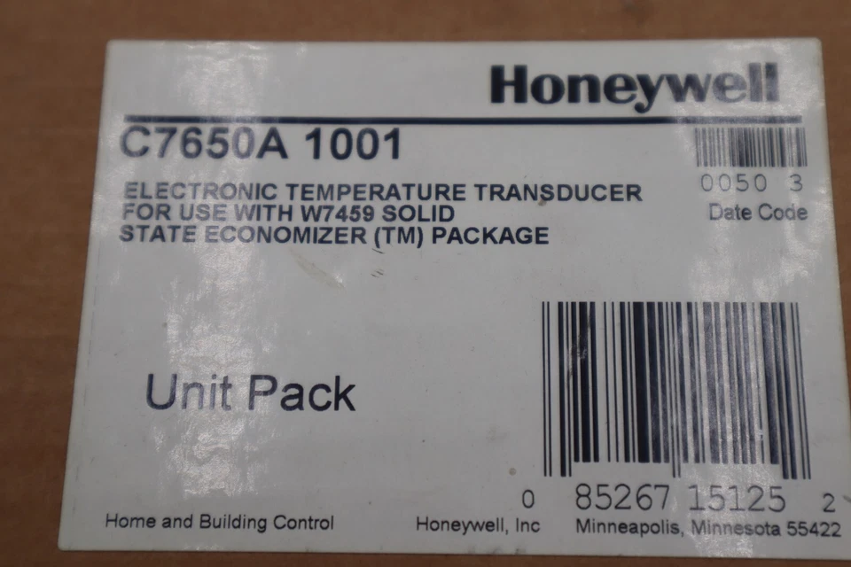NEW OPEN BOX Honeywell C7650A-1001 Temperature Transducer K-3100 - Image 1 of 2