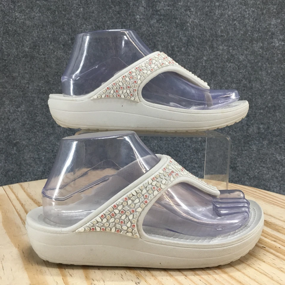 Sandalias Crocs para mujer 7 tangas grises sin cordones tachuelas punta abierta tacones de cuña informales Foto 1 de 4