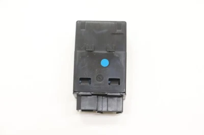 2020 - 2024 凯迪拉克 CT5 控制台背面 USB 充电端口插座 原始设备制造商 13518992 — 第 1/4 张图片