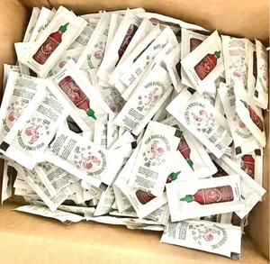 Huy Fong Sriracha Hot Chili Sauce 200 Packets - Picture 1 of 5