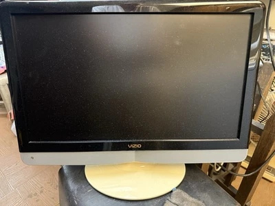 VIZIO VX240M 24" Full HD 1080p LCD HDTV Vintage Gaming TV W/ Remote Nice - Image 1 of 4