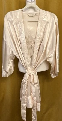 Vintage Victoria’s Secret Gold Label Ivory Bridal Night Gown Robe Set Small O/S - Image 1 of 4