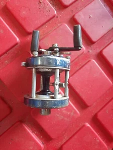 Vintage Daiwa Millionaire 4H Hi-Speed Baitcasting Angelrolle Verkauf wie besehen NW - Bild 1 von 8