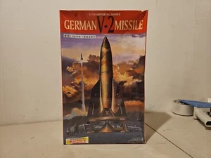 Shanghai Dragon Models #9002 German V2 Missle 1:35 Scale Model NISB Box Is Bent - Picture 1 of 24