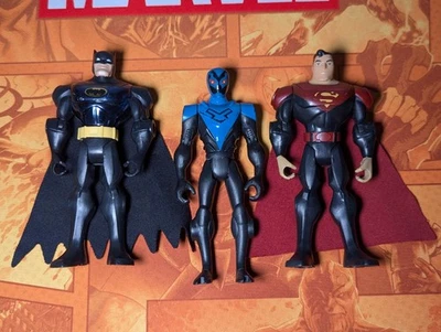 ARMOR BATMAN, SUPERMAN & BLUE BEETLE - Brave & The Bold Lote, Mattel 5" 2009/2010 Foto 1 de 3