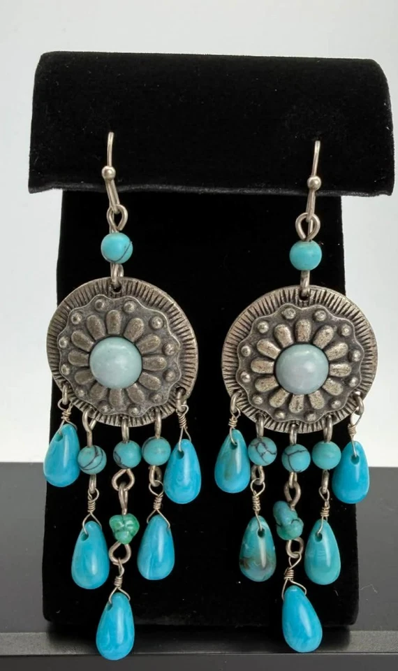 Pendientes Perforados Colgantes Lágrima Color Turquesa Avon De Colección Placa de Plata Suroeste Foto 1 de 4