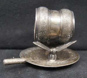 ANTIQUE MERMOD Silverplate Napkin Ring #80 Butterflies Monogram - Picture 1 of 6