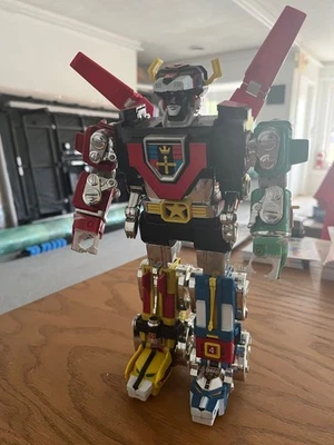 VOLTRON 1997 5 Lions Die Cast Trendmasters W/Box & Accessories - Image 1 of 4