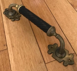 ANTIQUE VICTORIAN GOTHIC ARTS/CRAFTS BRASS CHURCH PULL DOOR HANDLE 15’Long - Picture 1 of 11