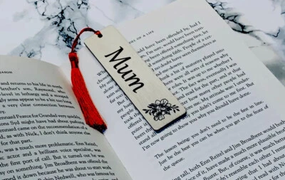 ROZECRAFT Wooden Personalised Bookmark, Any Name,laser engraved & Gift Sleeve.
