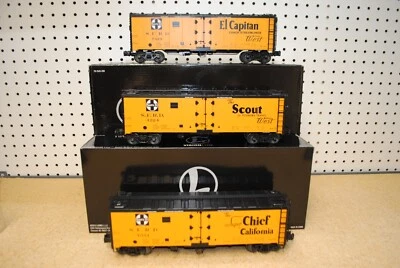 Lionel Vision Line 6-83549 ATSF Santa Fe Steel Sided Reefer 3-Pack O-Scale - Image 1 of 4