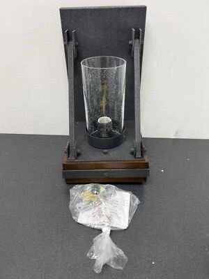 Aplique de pared de una sola luz de 15" de alto con pantalla cilíndrica de vidrio de siembra teñida de castaño rojizo Foto 1 de 4